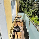 Fuer 6 Personen Wlan Balkon Parken Stilvoll Augusta