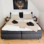 Fuer 6 Personen Wlan Balkon Parken Stilvoll Appartamento