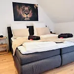 Fuer 6 Personen Wlan Balkon Parken Stilvoll Augusta