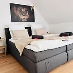 Fuer 6 Personen Wlan Balkon Parken Stilvoll