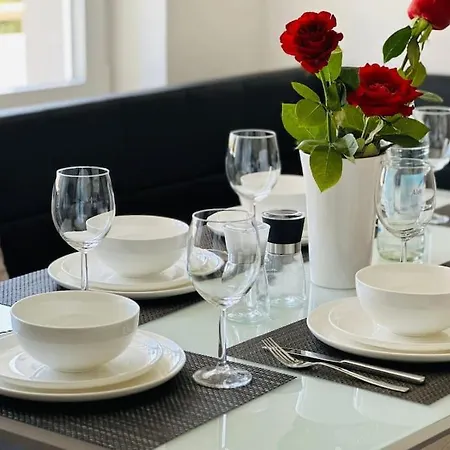 Fuer 6 Personen Wlan Balkon Parken Stilvoll