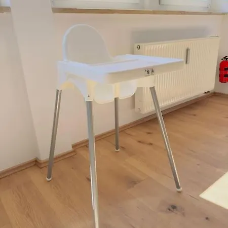 Fuer 6 Personen Wlan Balkon Parken Stilvoll Appartamento Augusta