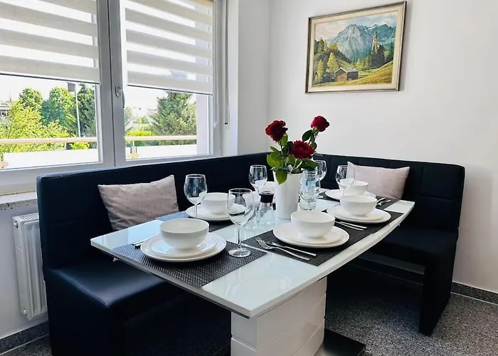 公寓 Fuer 6 Personen Wlan Balkon Parken Stilvoll