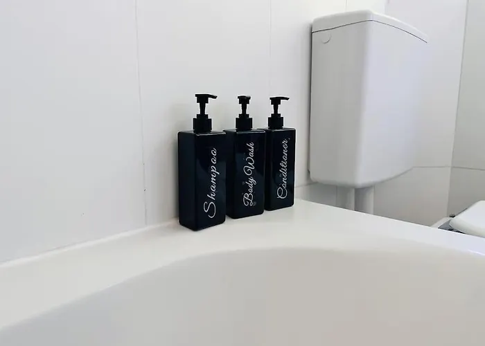 Appartement Fuer 6 Personen Wlan Balkon Parken Stilvoll Augsbourg