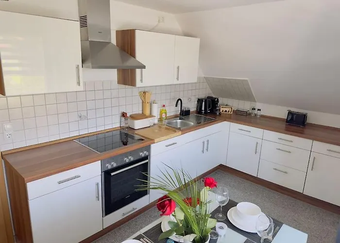 Appartement Fuer 6 Personen Wlan Balkon Parken Stilvoll *