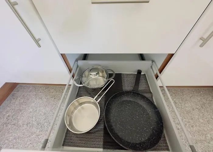 Appartement Fuer 6 Personen Wlan Balkon Parken Stilvoll Augsbourg