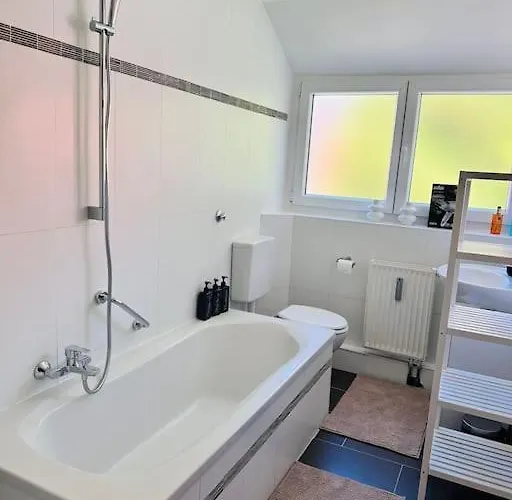 Fuer 6 Personen Wlan Balkon Parken Stilvoll